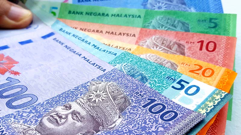 Ringgit bakal terjejas ekoran Fitch Ratings semak turun penarafan Malaysia