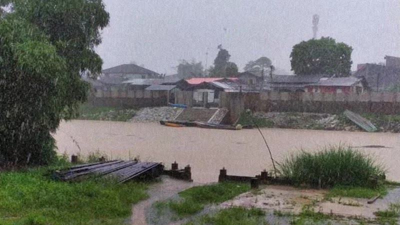 Penduduk bimbang paras Sungai Golok meningkat